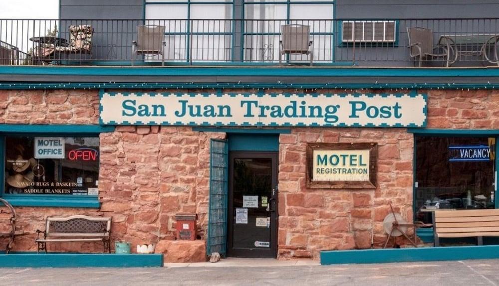 San Juan Inn Mexican Hat Exterior photo